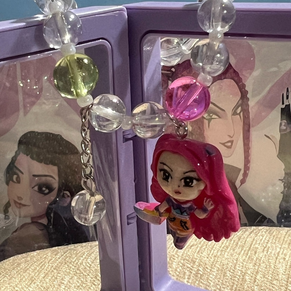 Girls' Charm Bracelet with Beaded Chain and its very own case!